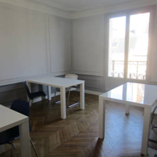 Bureau privé 20 m² 4 postes Location bureau Rue de Liège Paris 75008 - photo 2
